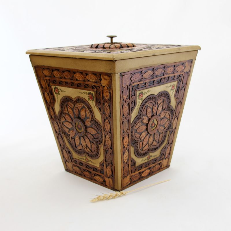 سلة نفايات فاخرة من الجلد والخشب مزخرفة بالفسيفساء