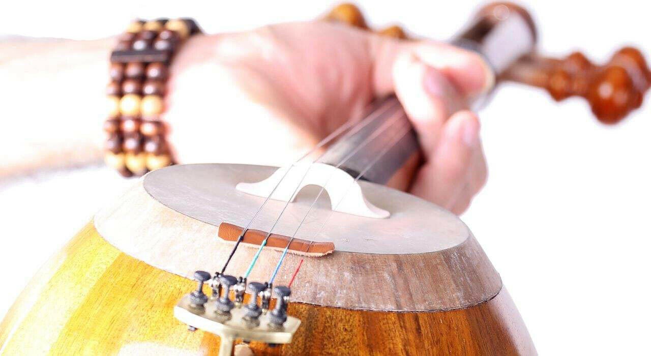 الكمانجة الإيرانية من صنع خاتمي – طراز 1 ختم