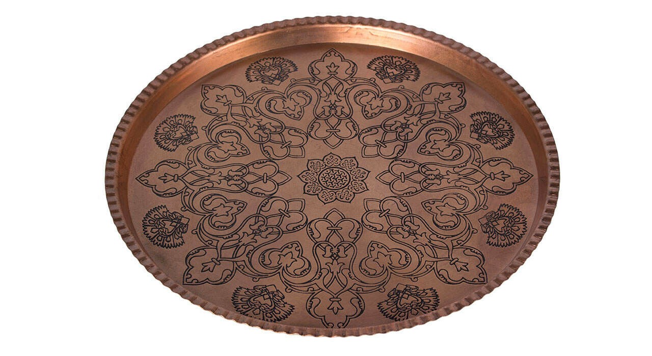 صينية تقديم نحاسية إيرانية مطروقة تقليدياً 619