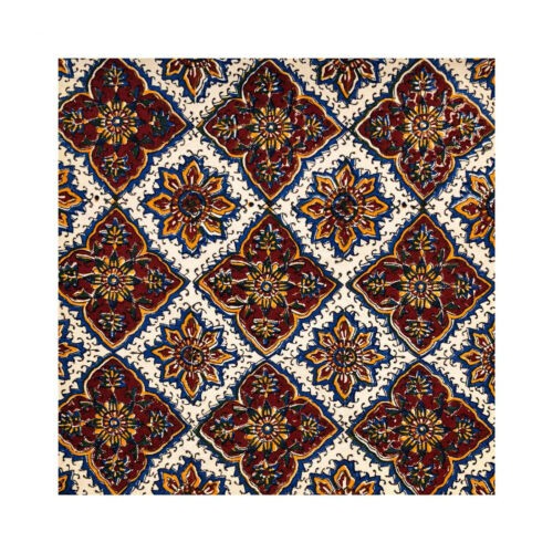 مفرش طاولة إيراني: طباعة قالب كالامكاري التقليدية من أصفهان أتريان