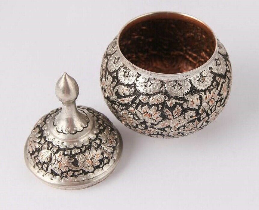 وعاء سكر نحاسي مزخرف إيراني – حديقة