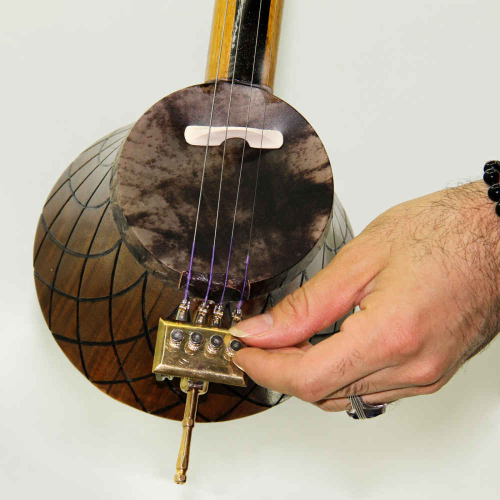 الكمانجة الإيرانية من صنع باجلاوند – طراز مينيات