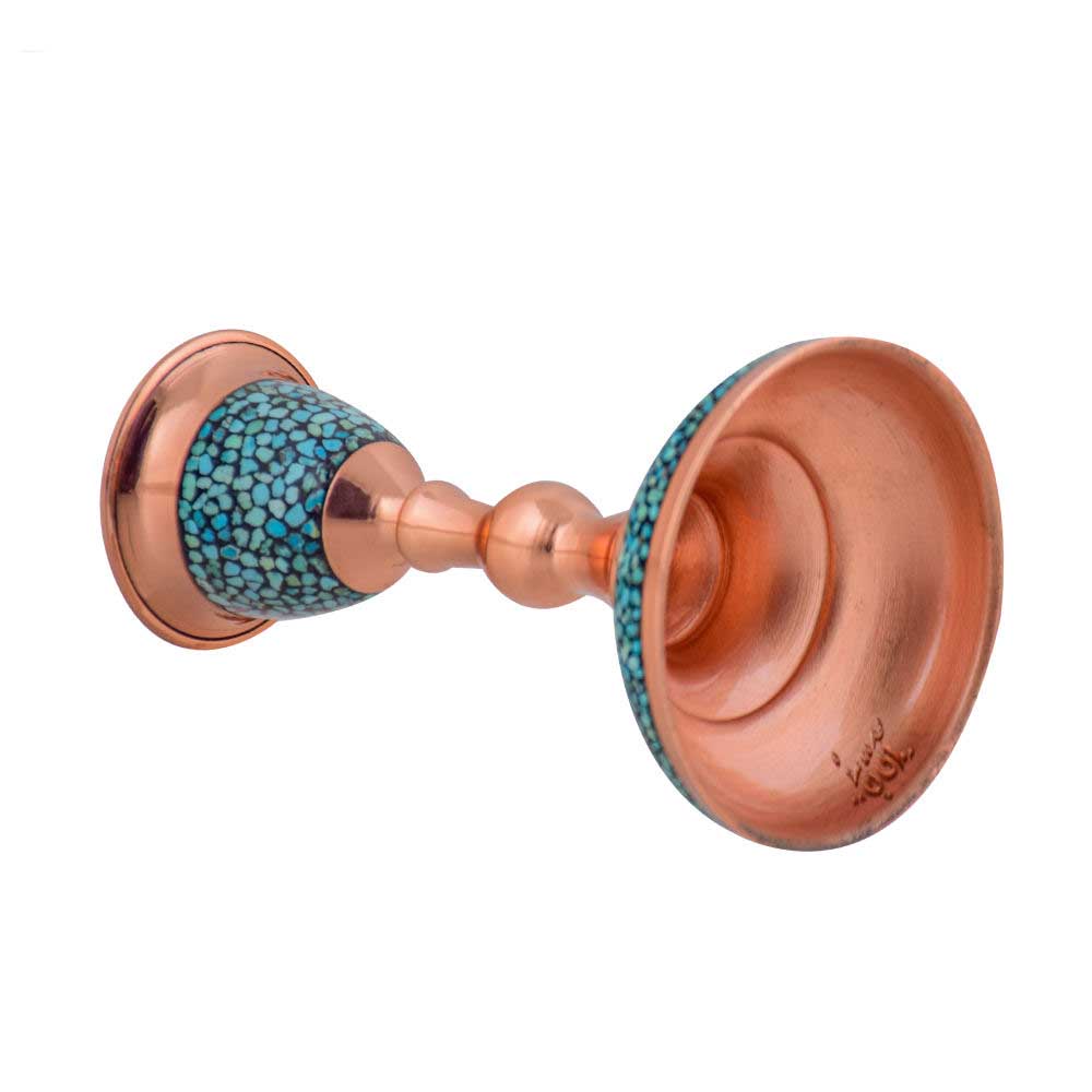 شمعدان نحاسي مصنوع يدويًا بتركيب تركواز خلاب أبر