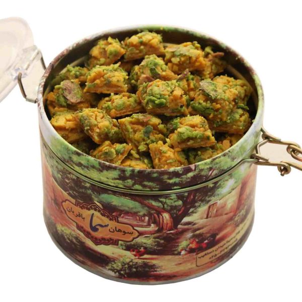 قطع السوهان الإيراني: الفستق مع ماء الورد