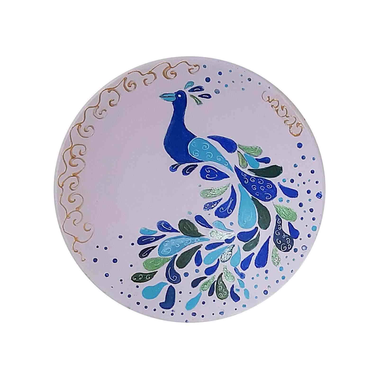 طبق فخار مزخرف مرسوم يدوياً بطاووس