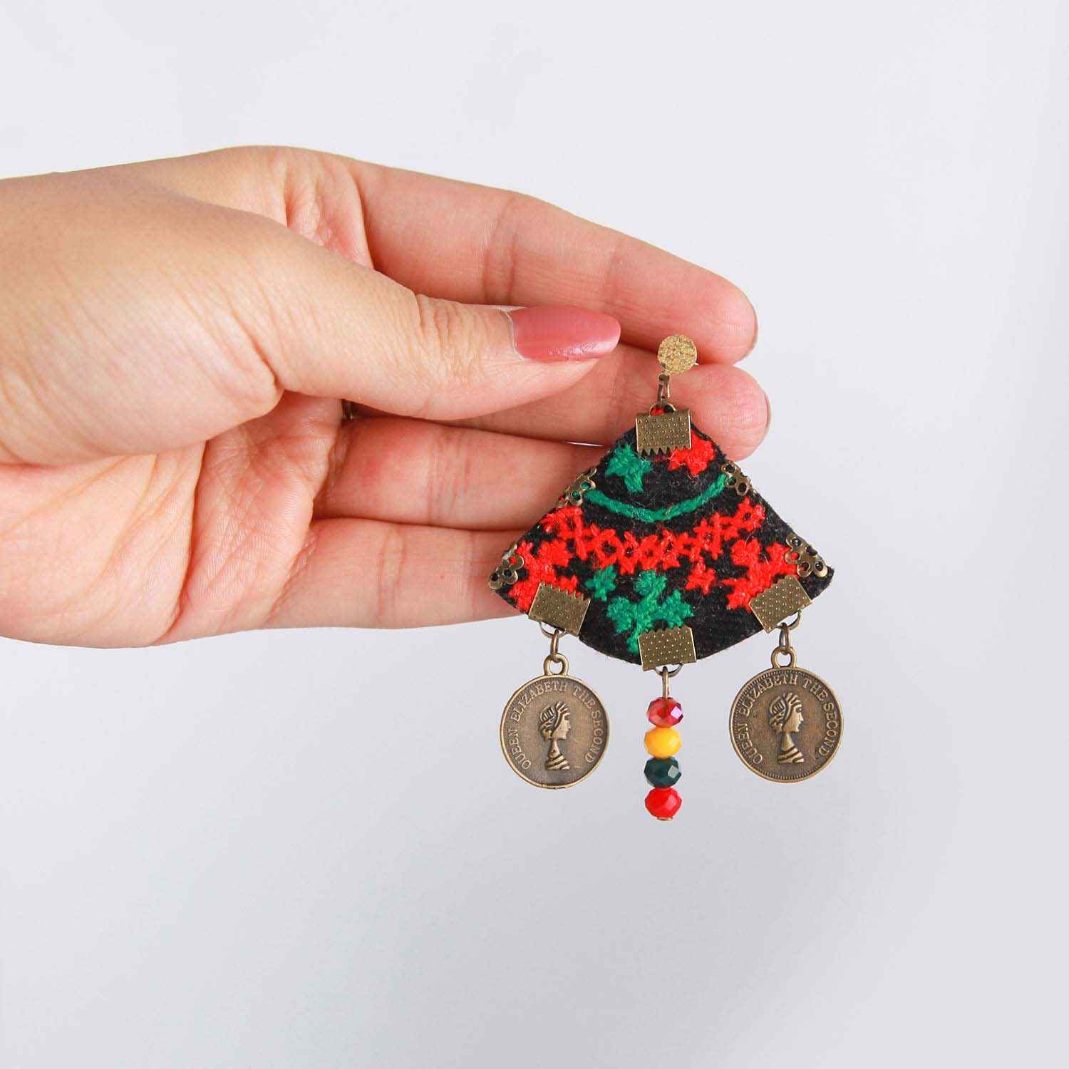 أقراط إيرانية مطرزة بديكورات بالوشي تقليدية سوزاني عملات