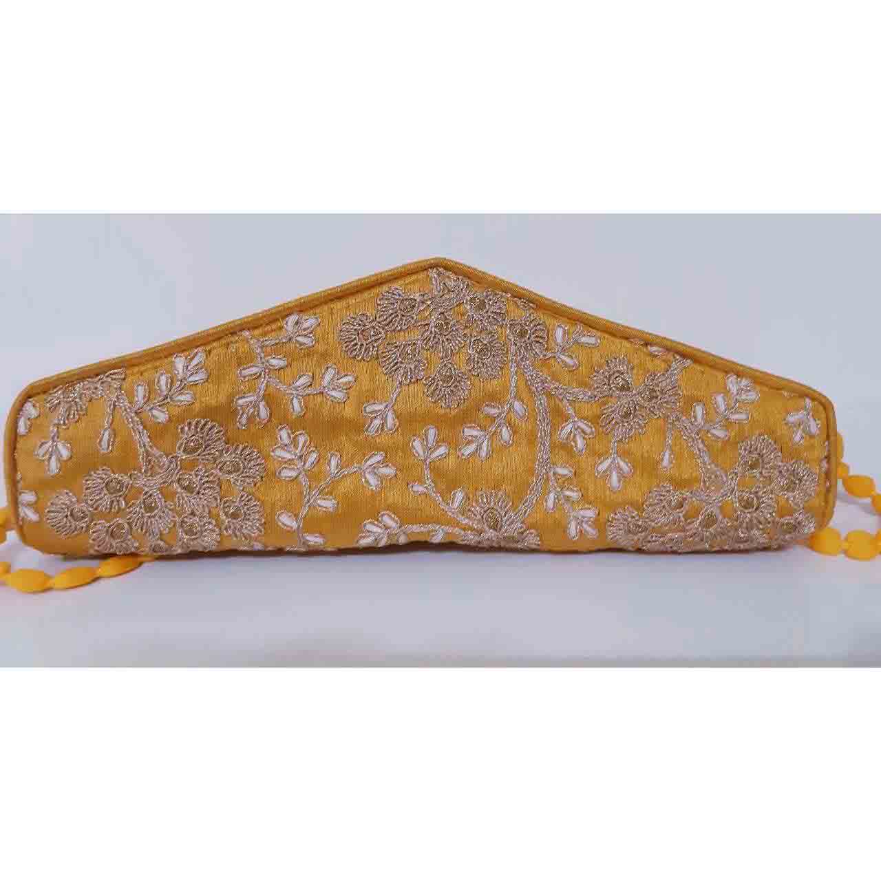 حقيبة يد صغيرة مطرزة بتصميم زهور ذهبي – A4