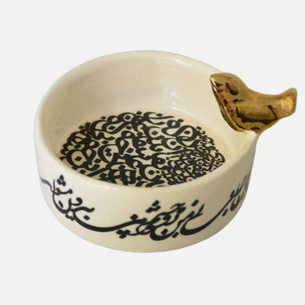 وعاء سكر سيراميك إيراني مع غطاء – نمط فني بالخط العربي (مشق)