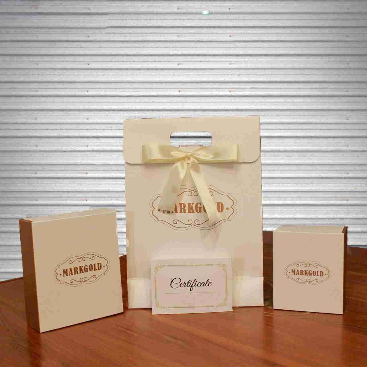 أقراط مطلية بالذهب برمز مرداد