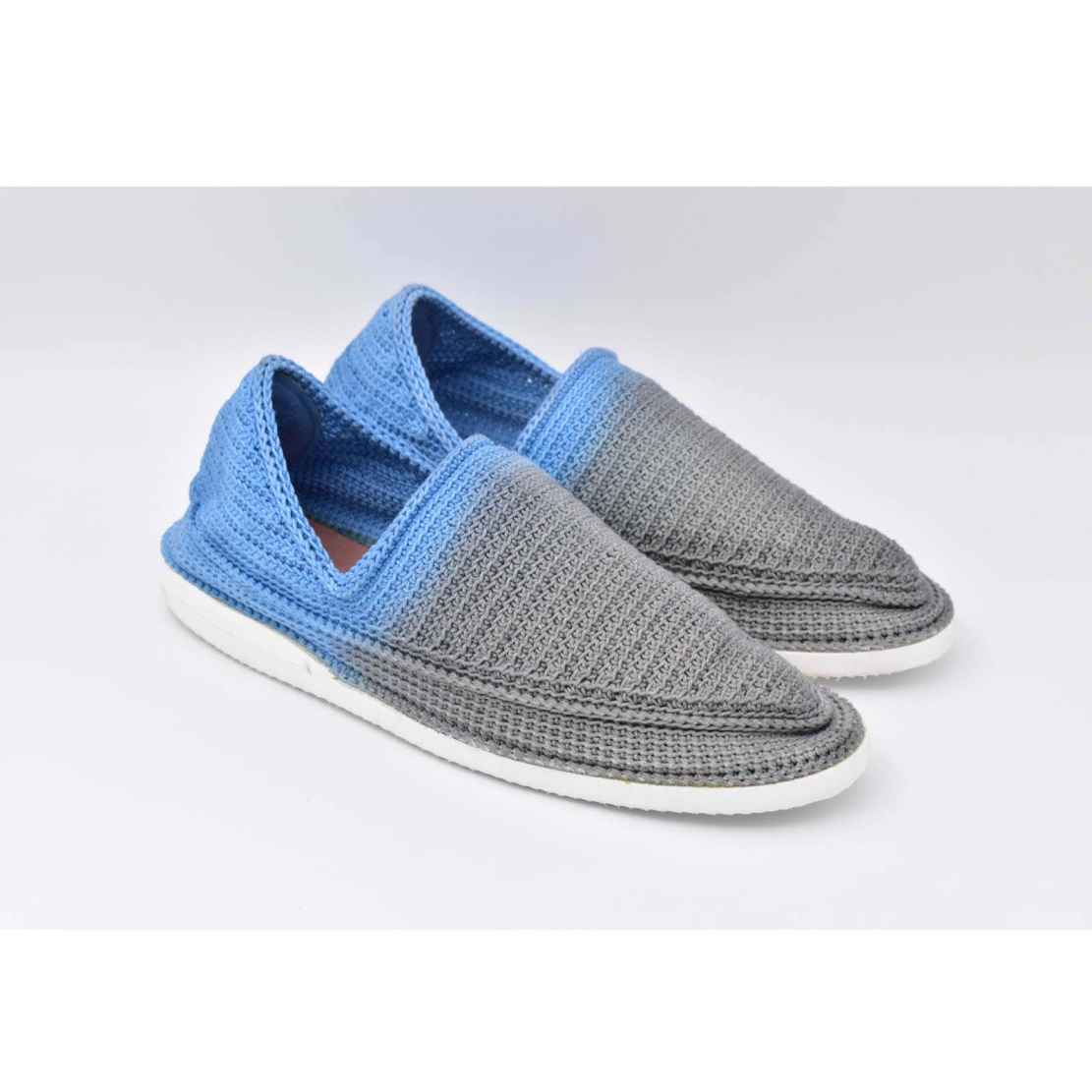 حذاء جيوة الإيراني – أحذية يدوية الصنع وقابلة للتنفس باللونين الأزرق والرمادي