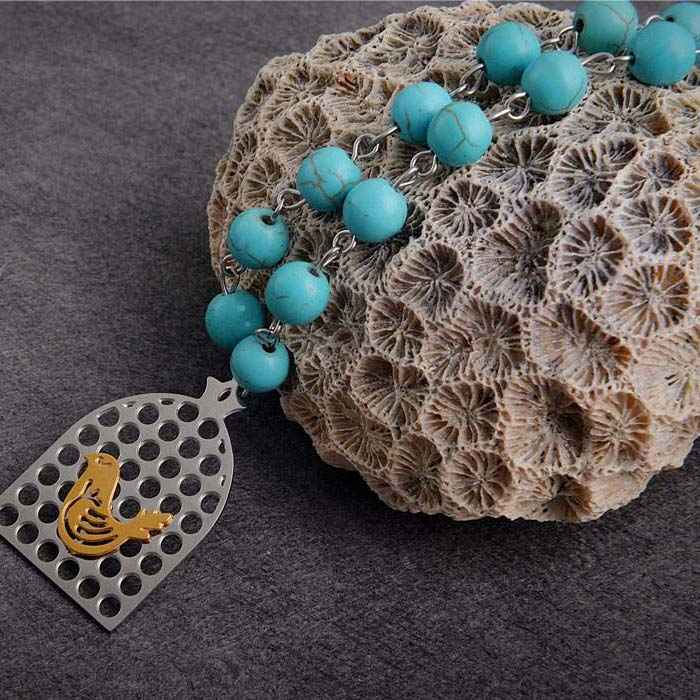 قلادة فولاذية إيرانية بتصميم مينيماليستي مورغ أمين