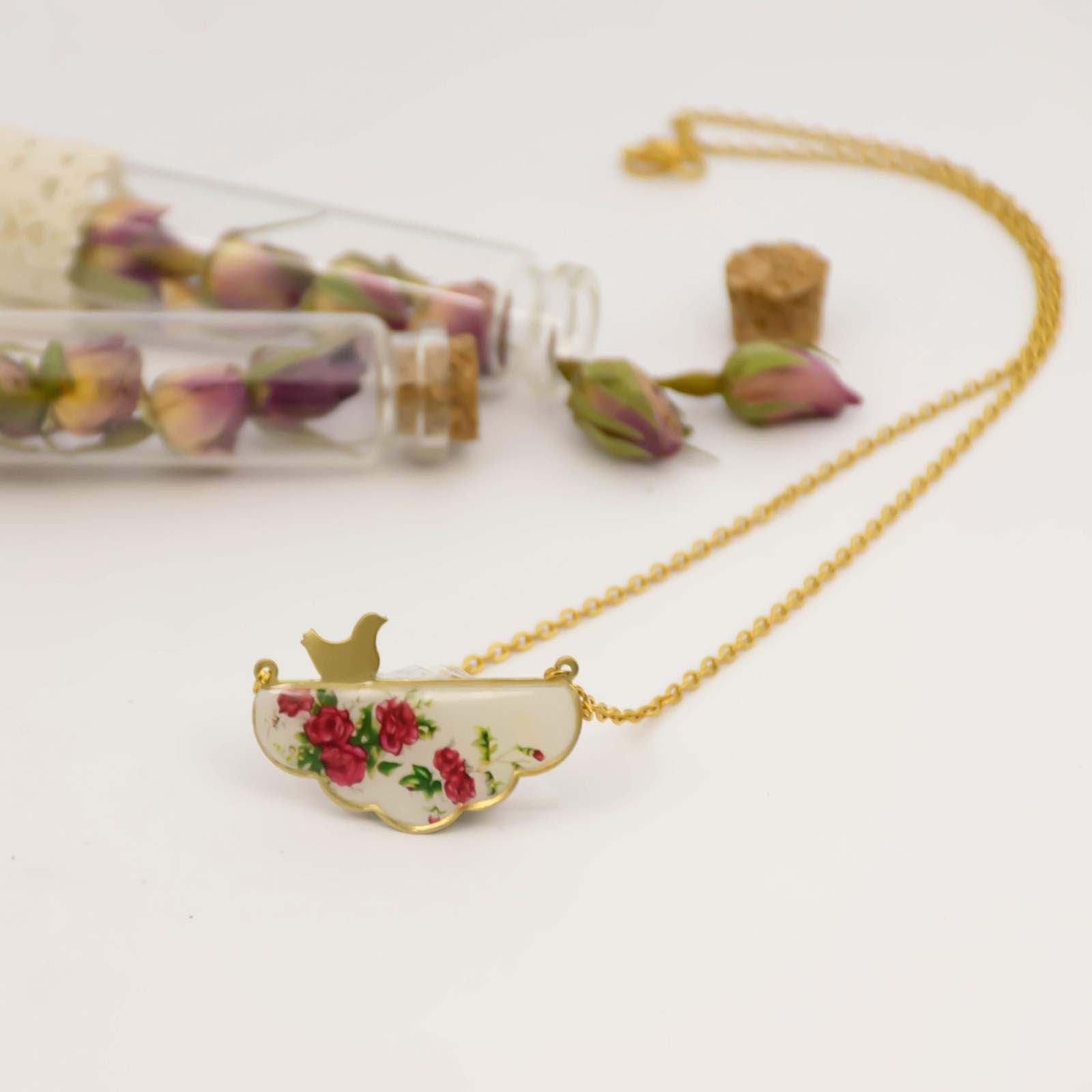 قلادة نحاسية إيرانية بتصميم بسيط – مرغ آمين مهدخت