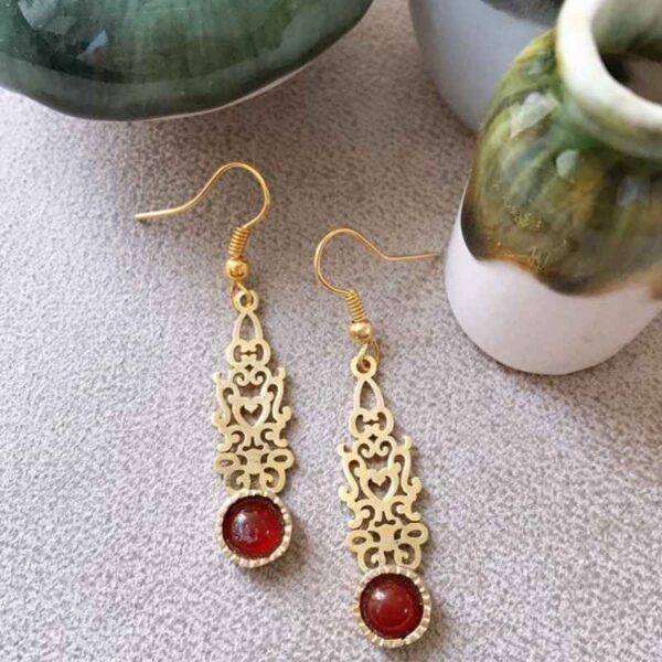 أقراط نحاسية إيرانية بنموذج حرير