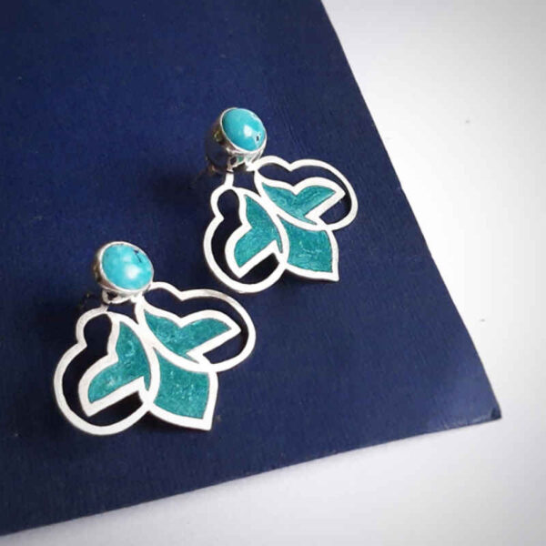 أقراط فضية إيرانية يدوية بنموذج إسلامي