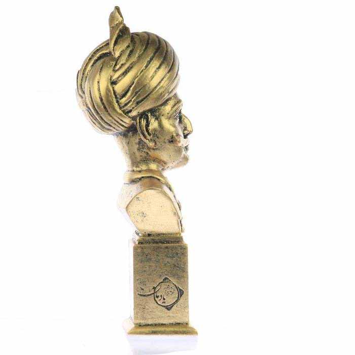 تمثال نصفي شاه عباس الكبير – الشاه السابق لإيران