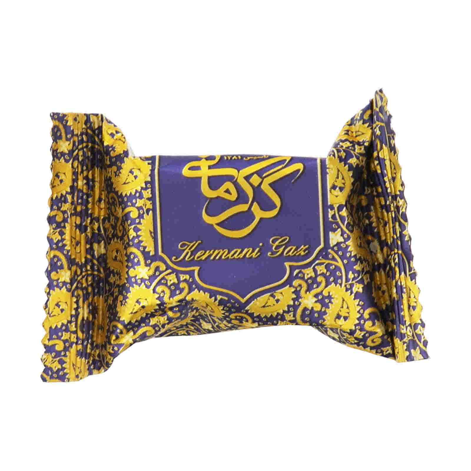 كرماني من السما: 28% فستق ولوز – نوجا إيرانية مع ماء الورد التقليدية