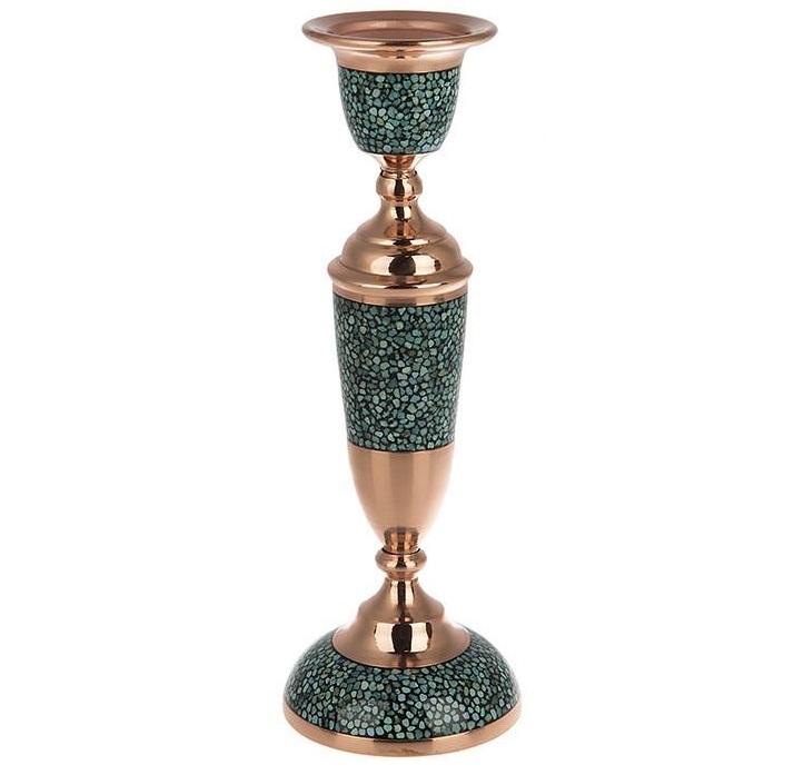 شمعدان نحاسي مصنوع يدويًا بتركيب تركواز خلاب ياس