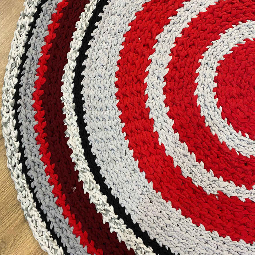 سجادة أرضية مكرامية مصنوعة يدويًا من بوهو – نمط تيريكو