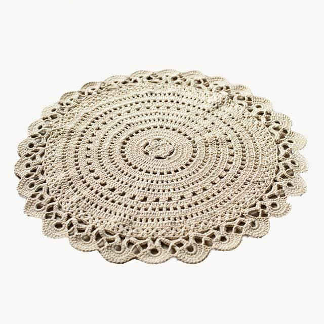 سجادة أرضية مكرامية مصنوعة يدويًا من بوهو – تصميم الشمس المتألقة