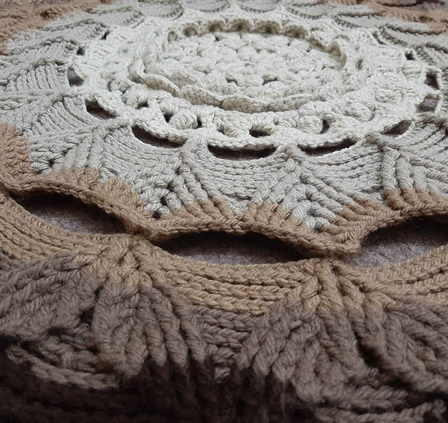 سجادة أرضية مكرامية مصنوعة يدويًا من بوهو – نمط أركانو