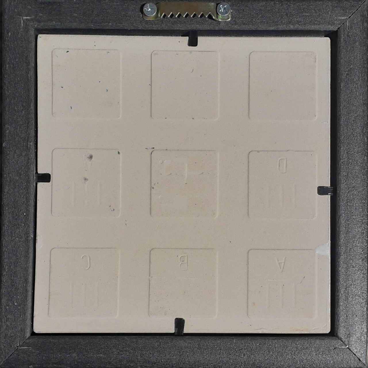 بلاط إيراني مزخرف بإطار – أزرق