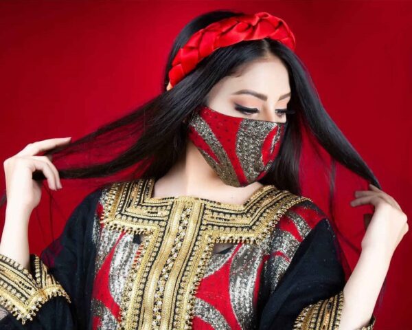 قناع وجه مزخرف يدويًا للأزياء للنساء - نموذج هستي