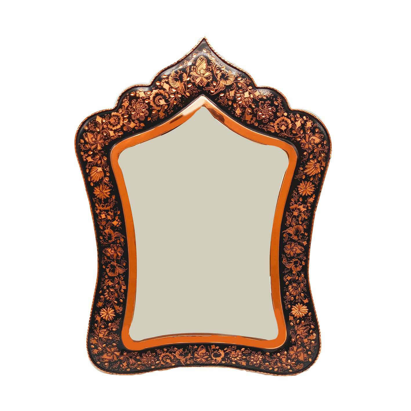 مجموعة إطار مرآة وشمعدانات نحاسية إيرانية منقوشة – قلم زني