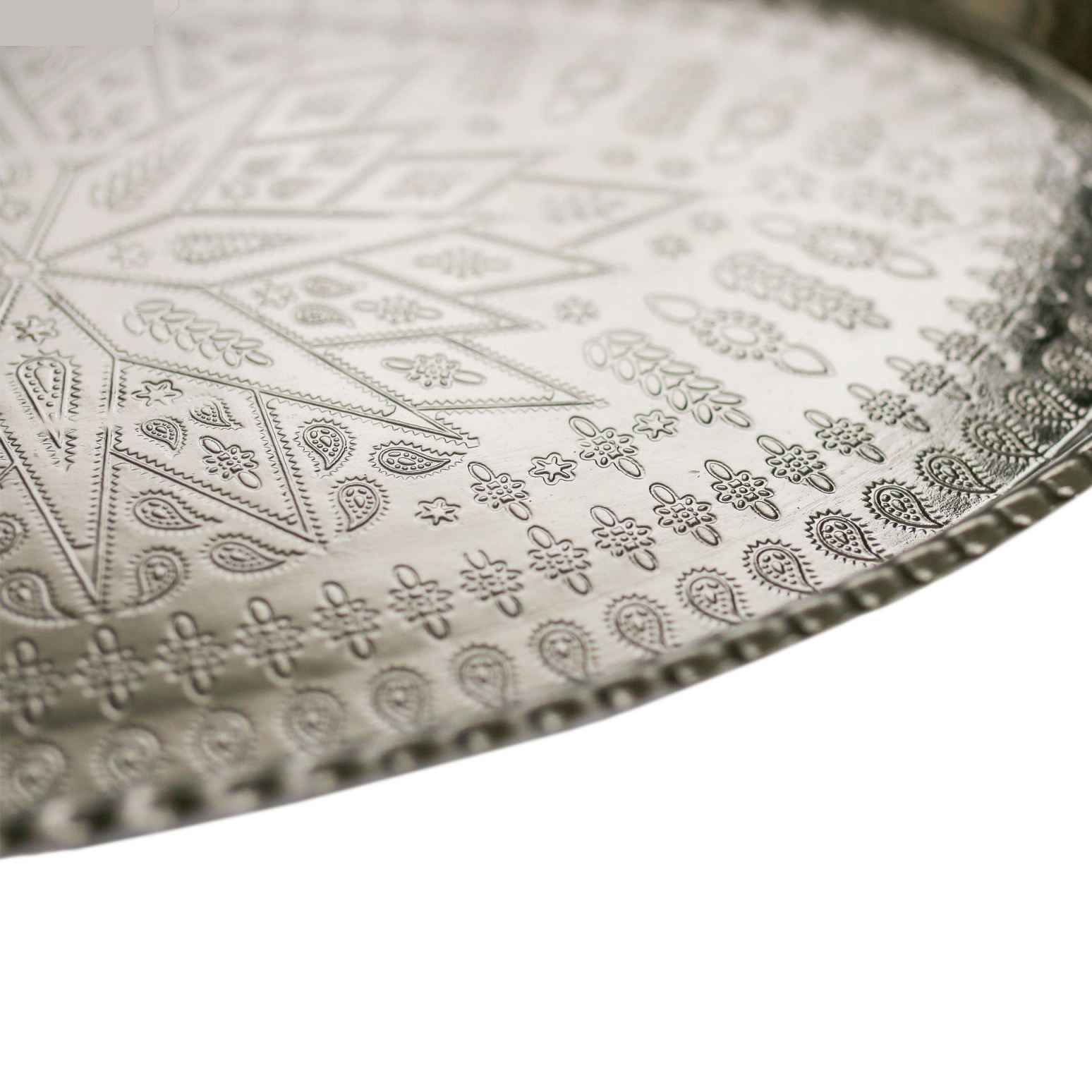 صينية تقديم نحاسية إيرانية مطروقة تقليدياً سلفري