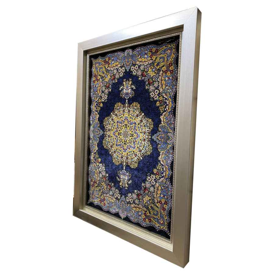 سجادة حائط إيرانية مصنوعة يدوياً من تبريز تصوّر فسيفساء لاچک ترنج