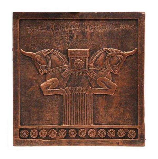 نسخة مقلدة لنقش عمود الرأس - الثور مستوحاة من الإيرانيين القدماء