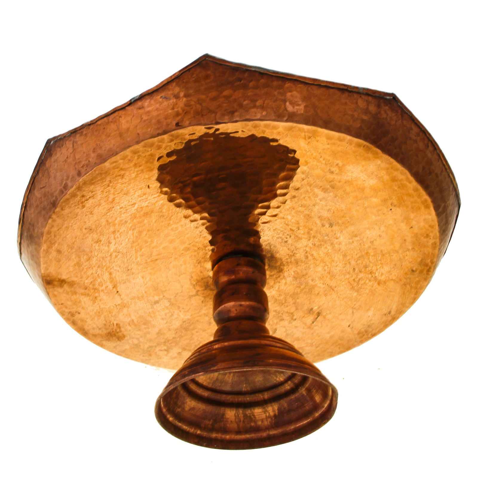 طبق تقديم نحاسية إيرانية محفورة – همتا