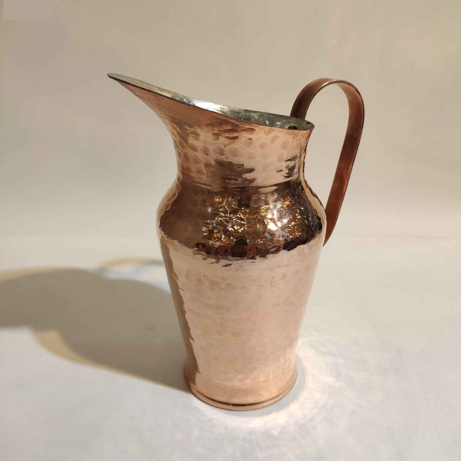 إبريق النحاس الإيراني التقليدي المطرقة – سانا