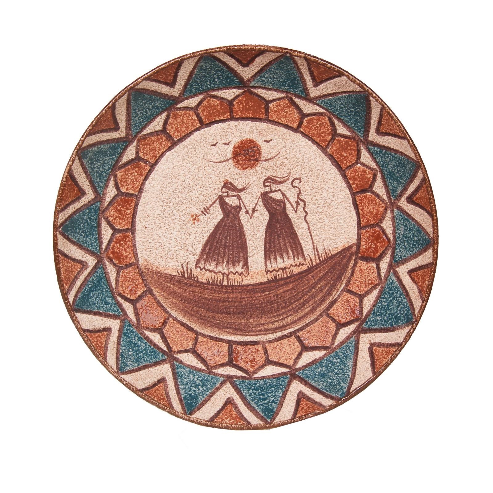 وعاء فخاري يدوي الصنع بنموذج نغشينه