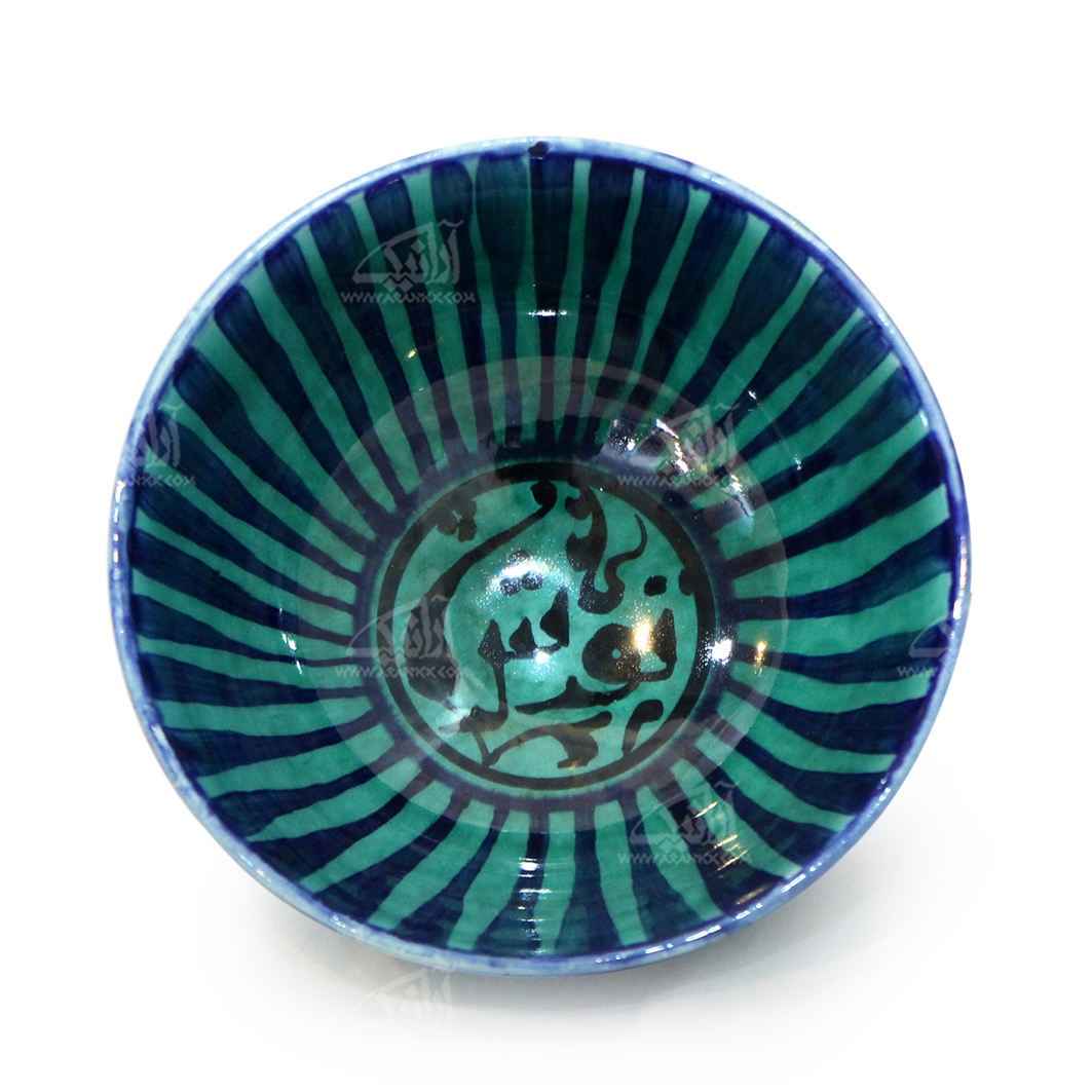 وعاء فخاري يدوي الصنع بنموذج ريوا