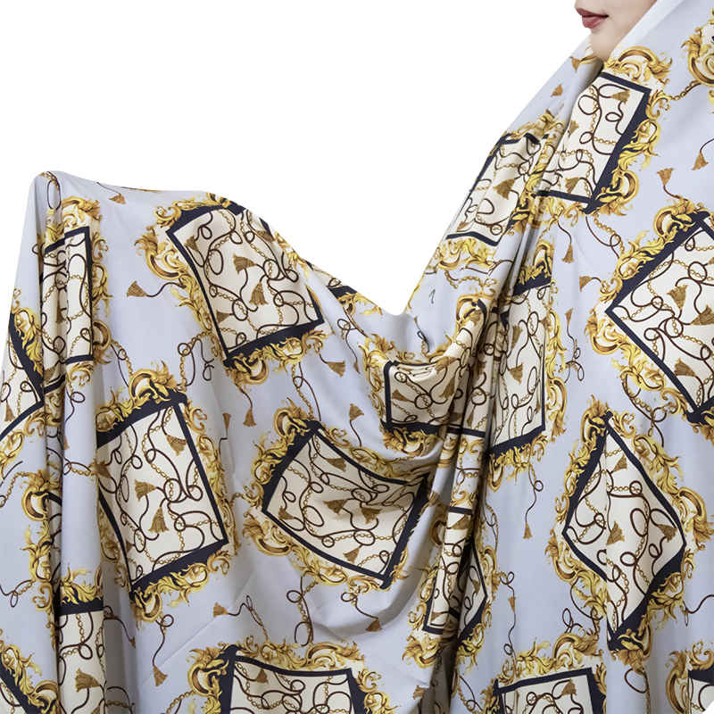 الشادر الإيراني للنساء – ملون، مثالي للاستخدام اليومي والصلاة، أبيض ذهبي