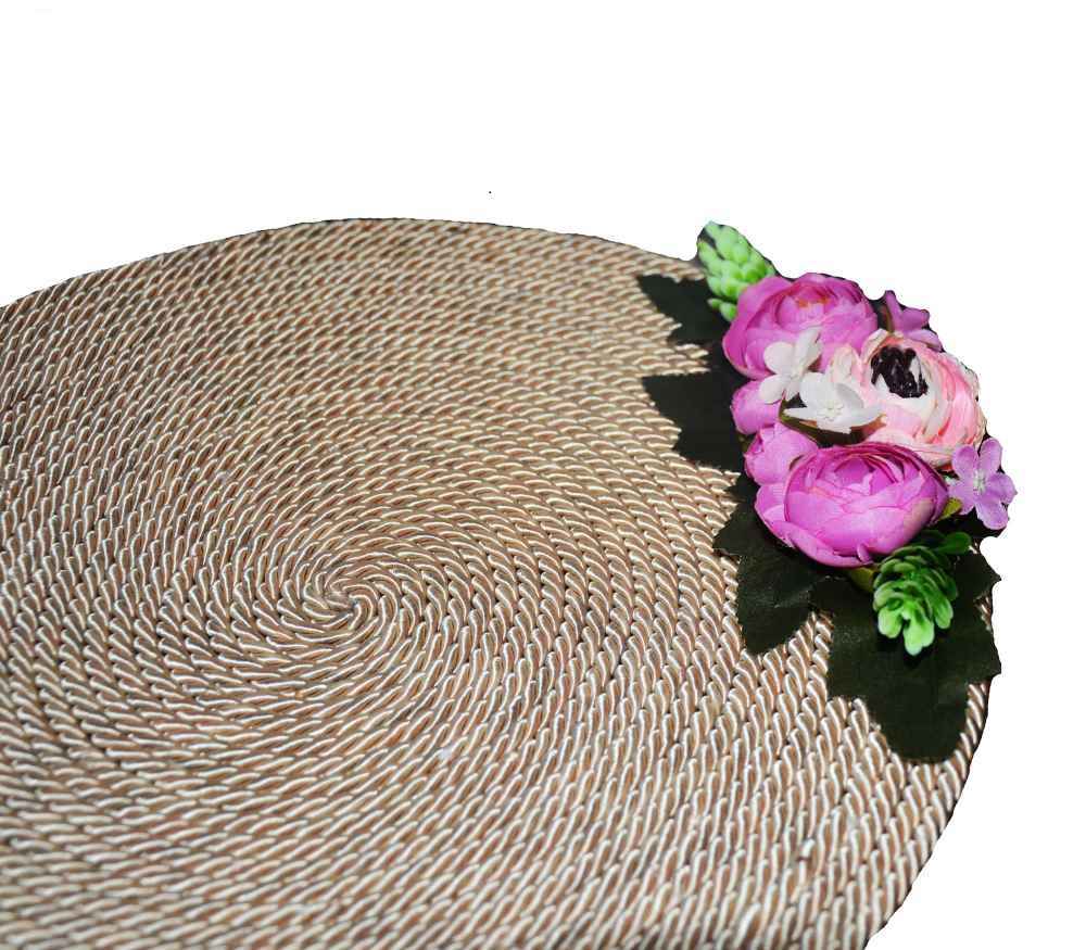 مجموعة مفارش المائدة المصنوعة من اللباد أسفل الأطباق – موديل فيونا