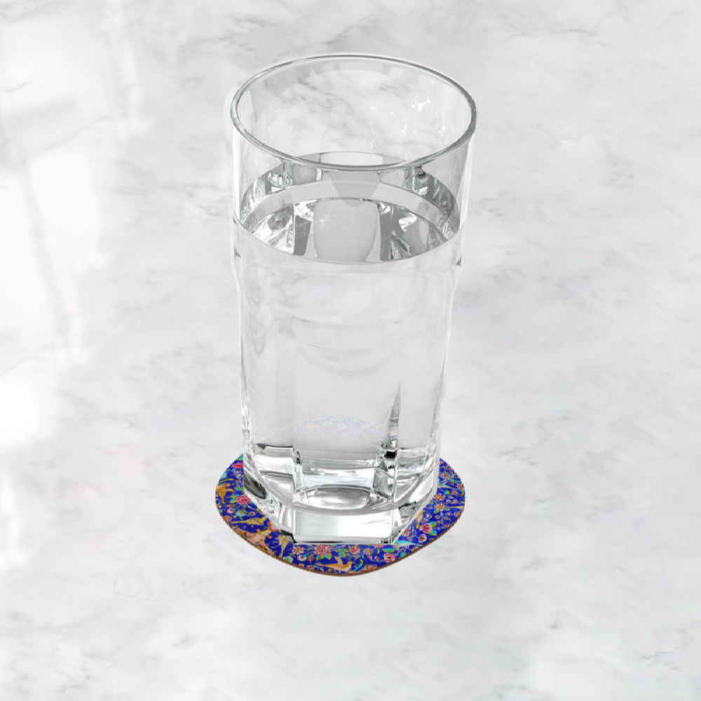 مجموعة كوسترات مع تصميم فني مستوحى من الصوناتي الفارسي