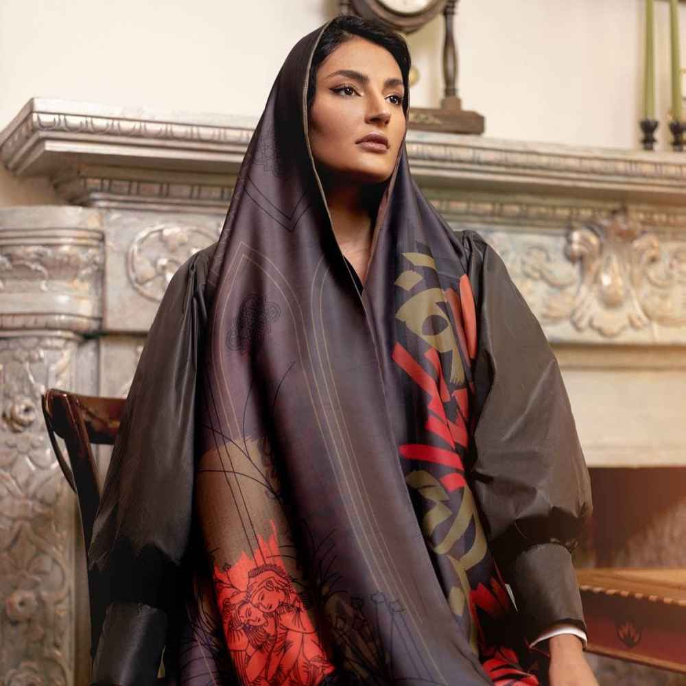 وشاح إيراني مطبوع من الحرير مزدوج الوجهين بنقش خط فني