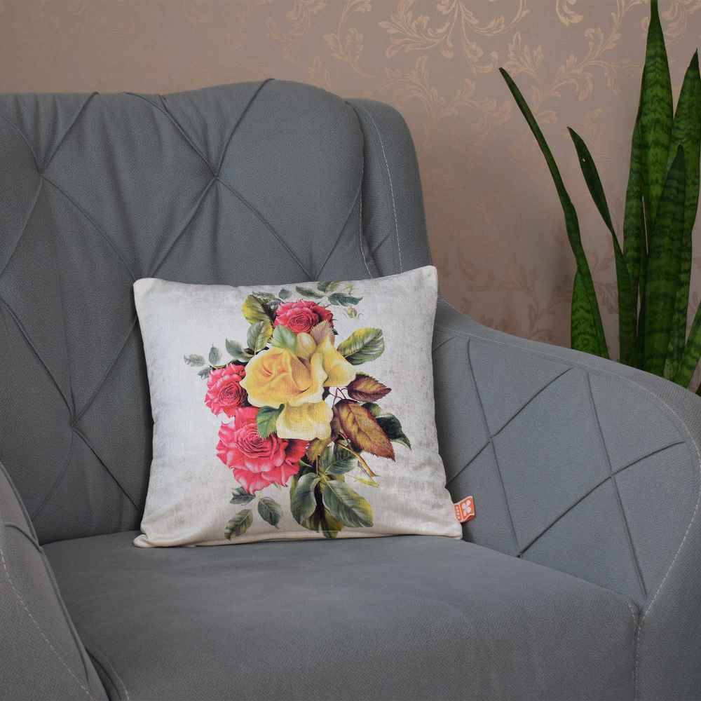 غطاء وسائد الخط الإيراني المخملي بنموذج وردة (مجموعة من 2)