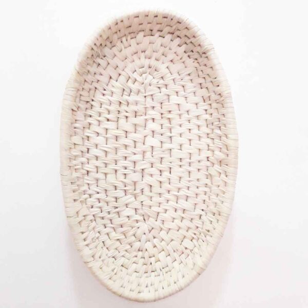 سلة من أوراق نخيل محبوكة نموذج ليلي