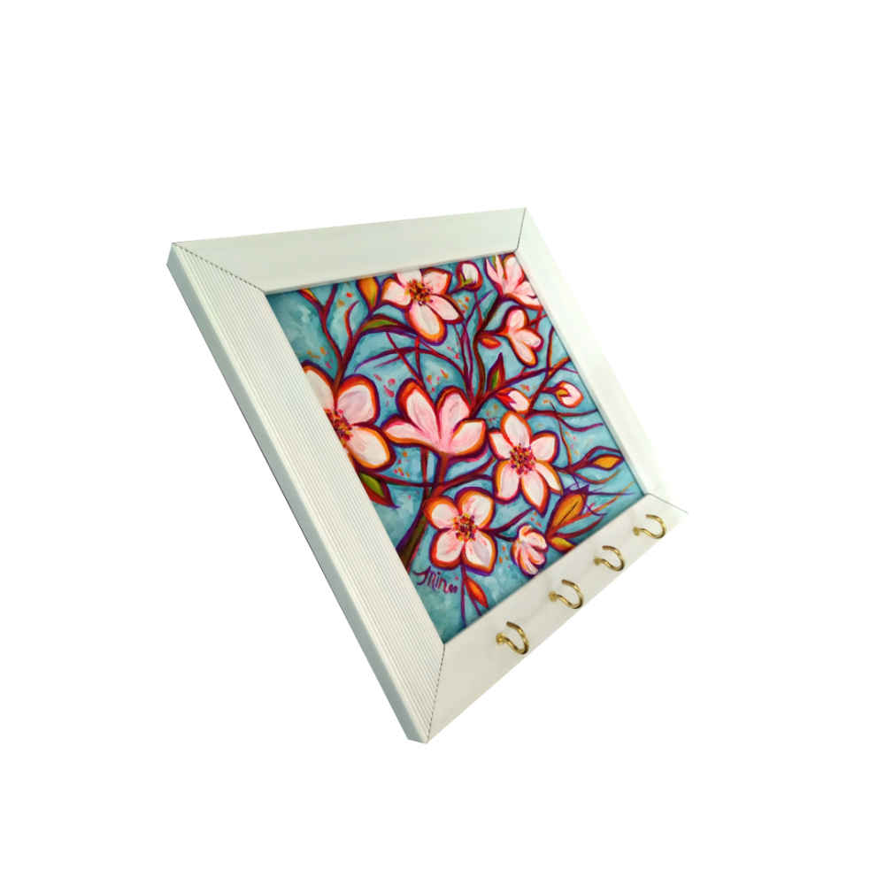 حامل مفاتيح جداري خشبي مزخرف بتصميم بهاران