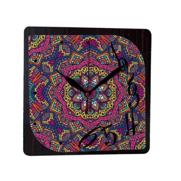 ساعة حائط بنمط إيراني تقليدي تحتوي على عقارب - سروار