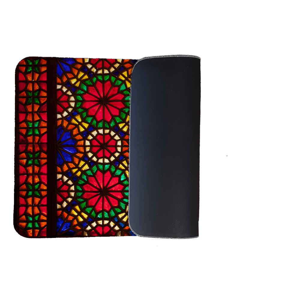 سجادة داخلية لتزيين المنزل – غير قابلة للانزلاق ومزينة بطبعات مستوحاة من الفن الإيراني (شهريار)