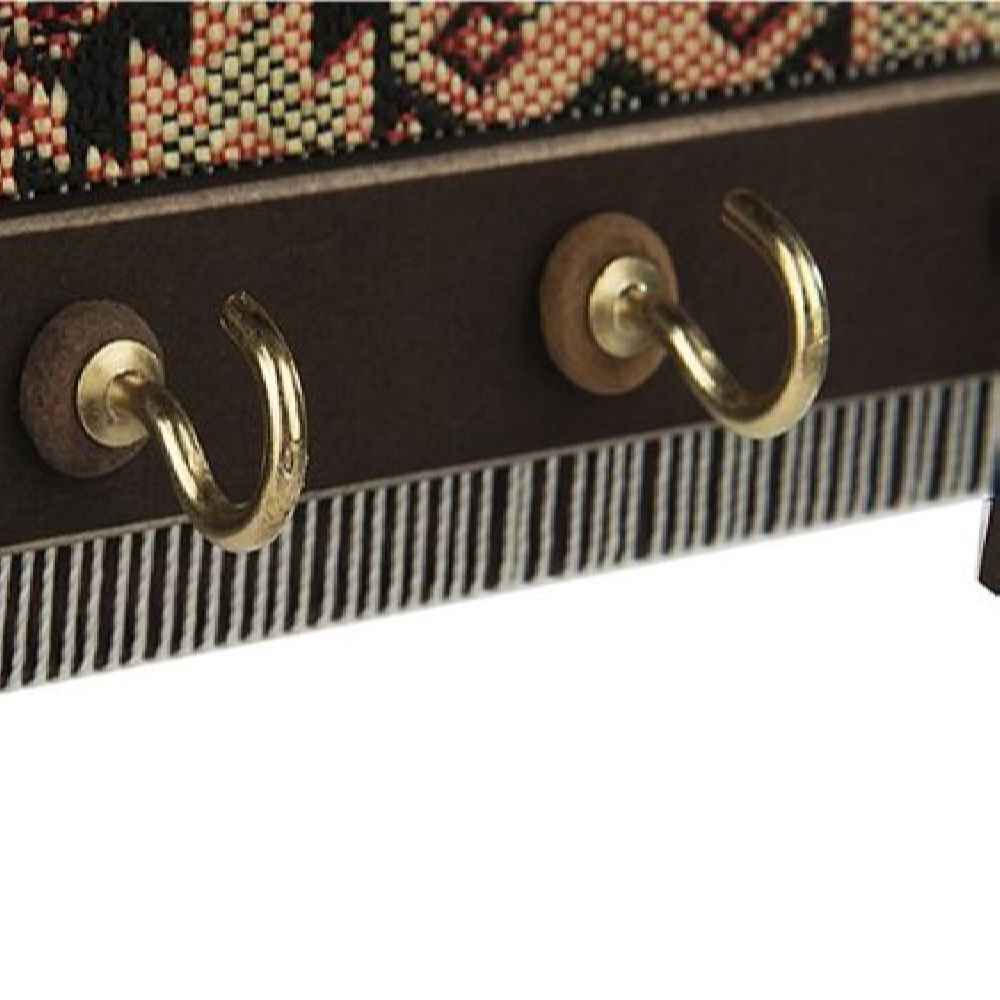 حامل مفاتيح جداري سيراميكي – بإطار خشبي وتصميم موديل بلاط