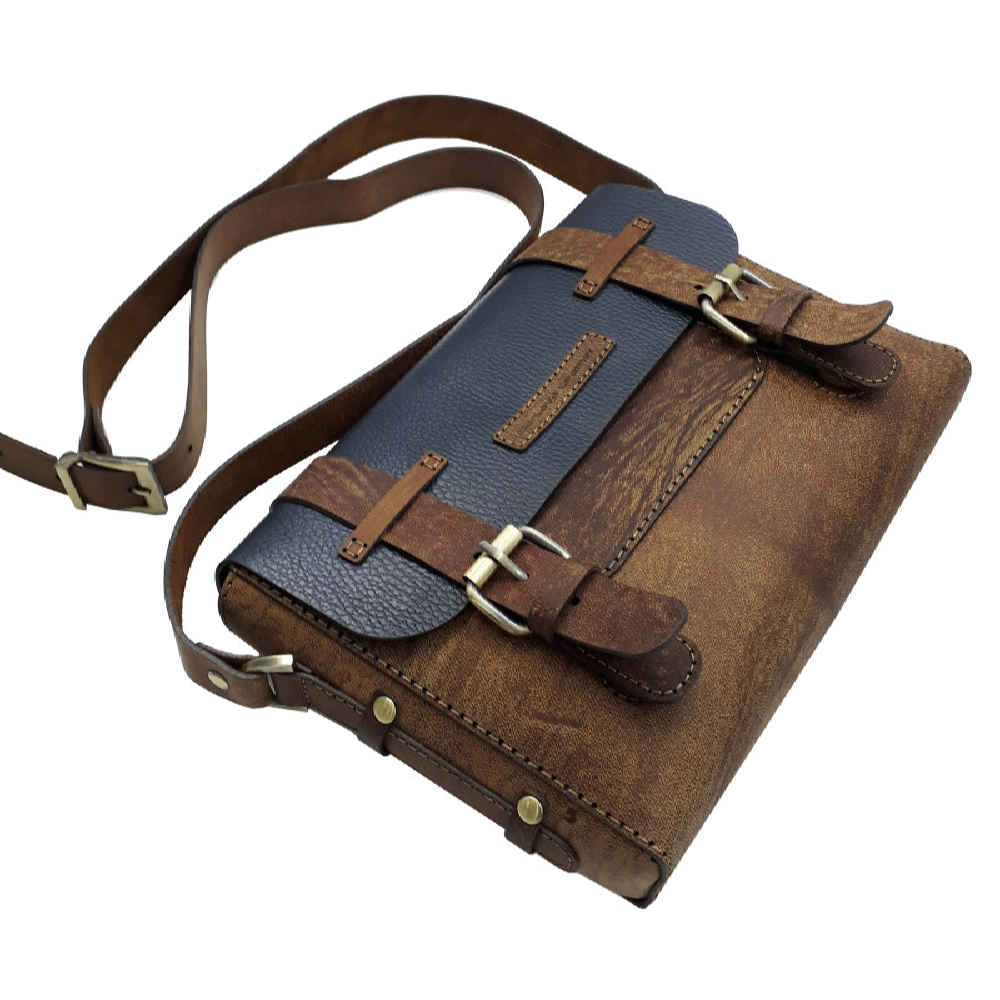 حقيبة كروس بودي فاخرة من الجلد المصنوع يدويًا – إصدار أصيل