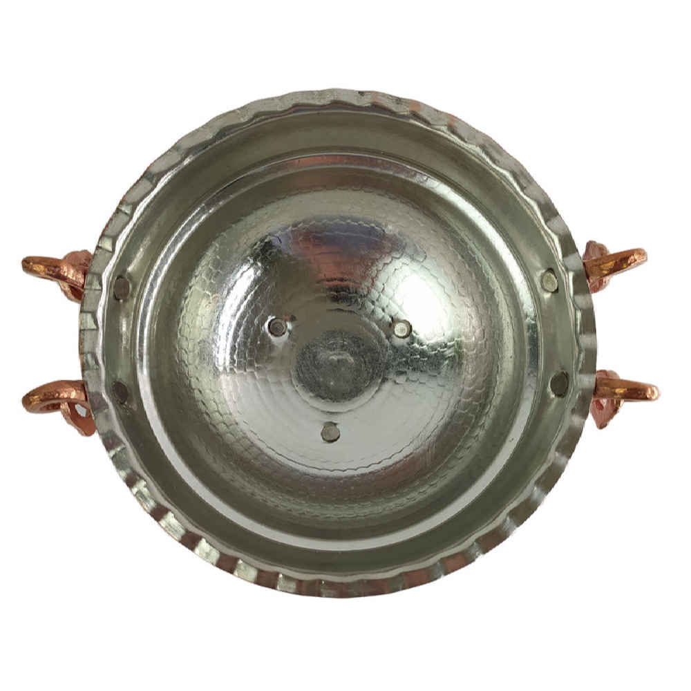 وعاء تقديم نحاسي للحلويات مطرز بشكل تقليدي هومان