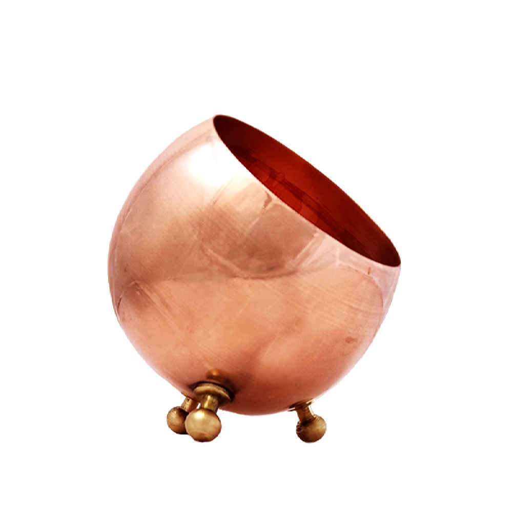 وعاء تقديم للحلويات من النحاس بشكل تقليدي مطرز ريما