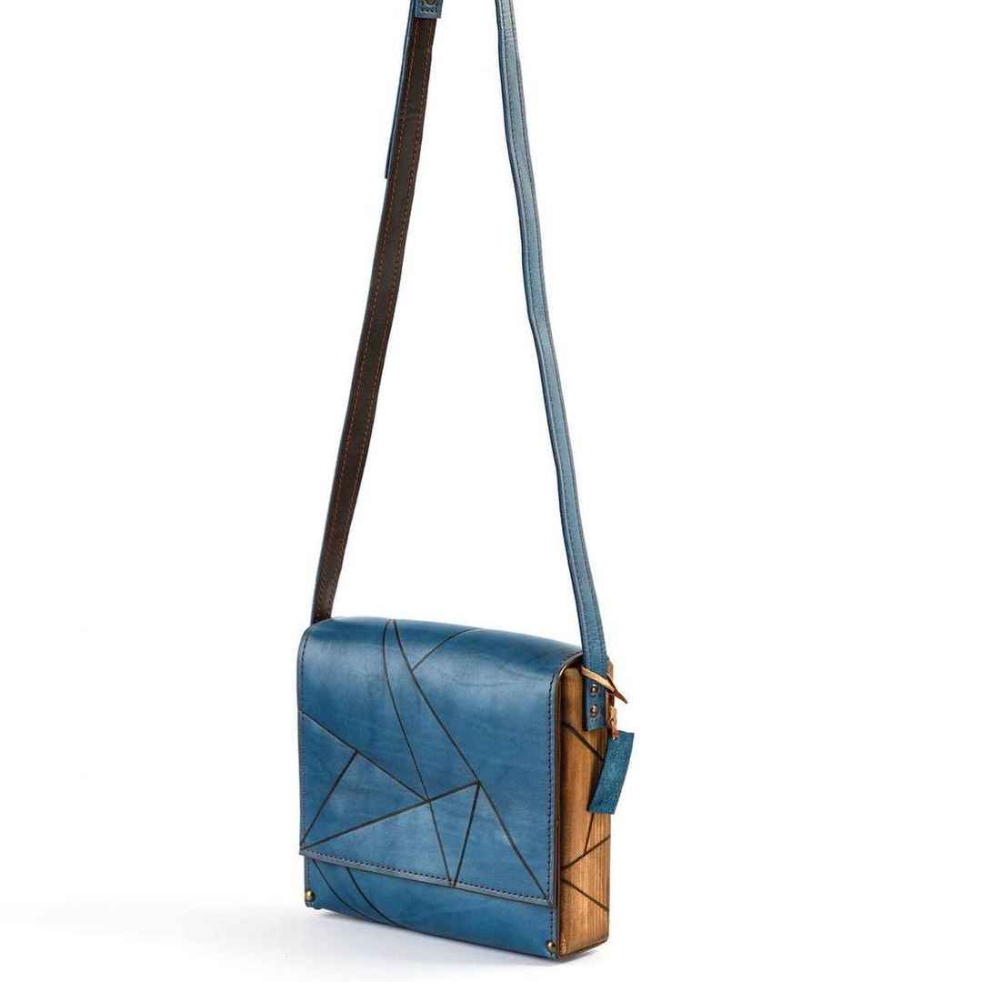 حقيبة كروس بودي فاخرة من الجلد المصنوع يدويًا – إصدار داغ