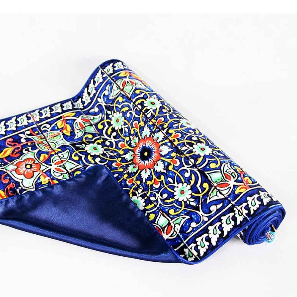 عداء حريري أزرق إيراني من نوع هوما