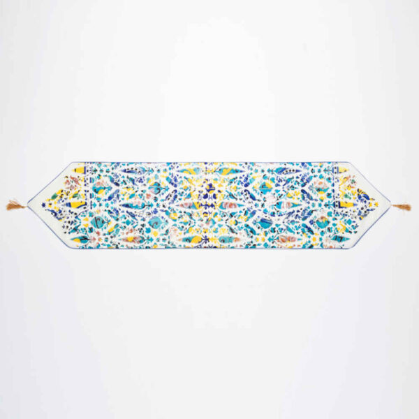 عداء طاولة حريري أبيض إيراني من نوع نهال